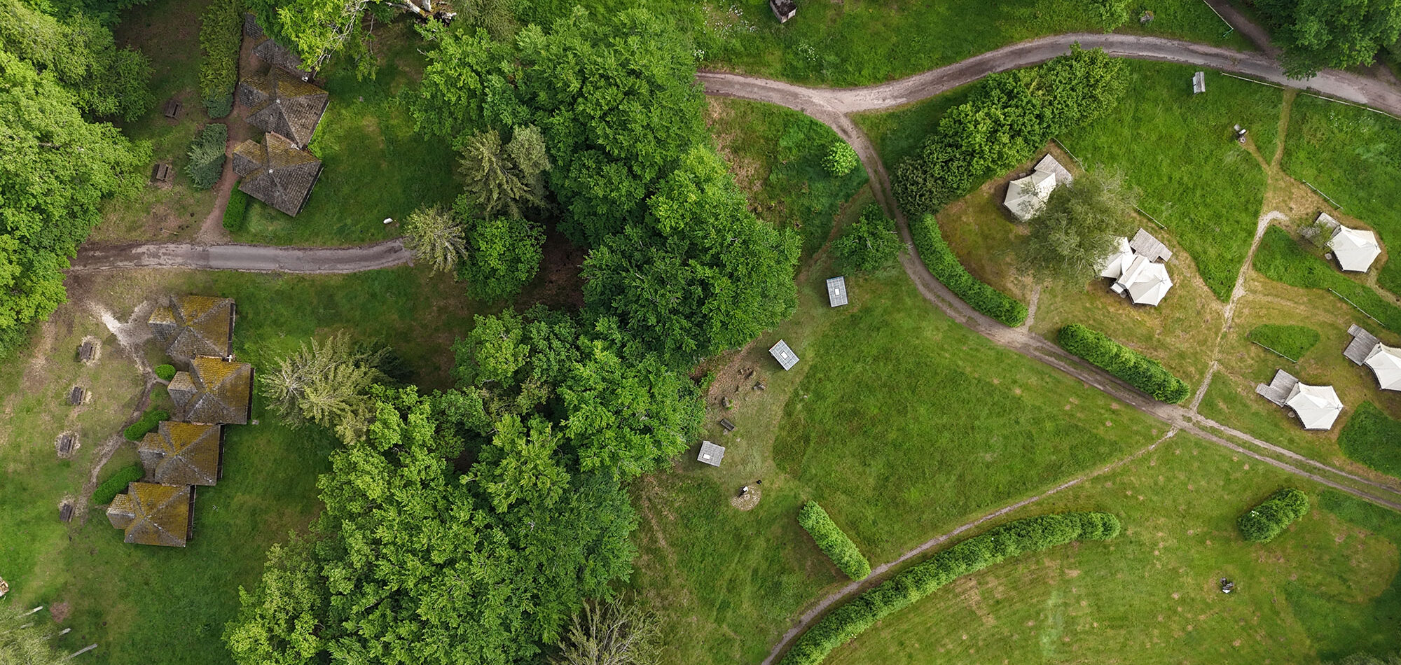 Séjours, activités et hébergements en pleine nature sur le lac des Settons