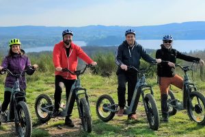 Balade accompagnée par un guide en trottinette électrique autour du lac des Settons, Morvan