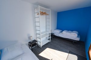 Hébergement dans une chambre cabine, au dessus du lac des Settons, Morvan