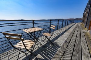 Hébergement suspendu à vue panoramique au dessus du lac des Settons, Morvan