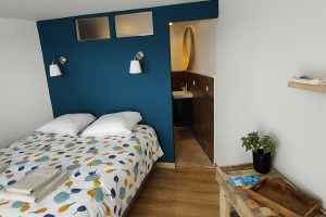 Hébergement suspendu à vue panoramique au dessus du lac des Settons, Morvan