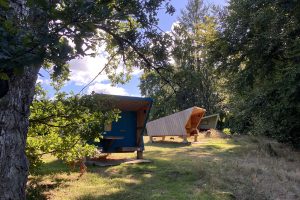 Hébergement insolite en cabane au lac des Settons, Morvan