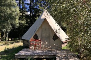 Hébergement en Tipi au lac des Settons, Morvan