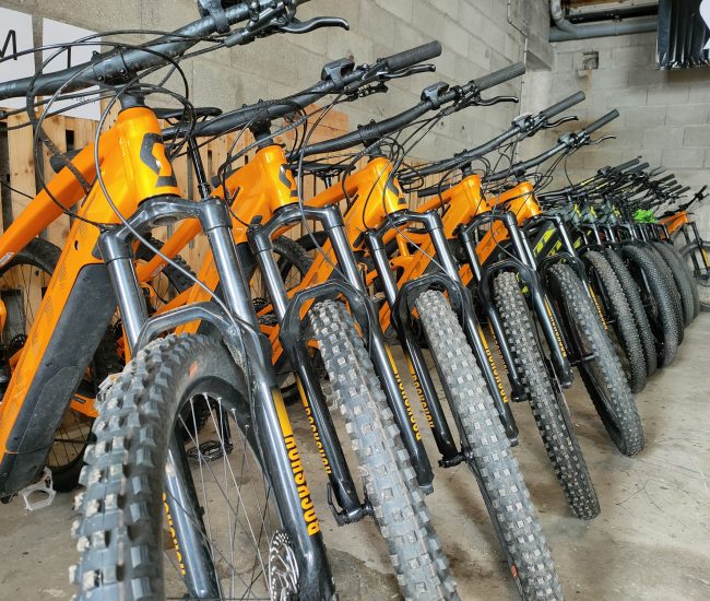 Location de vélo tout terrain à assistance électrique au lac des Settons, Morvan