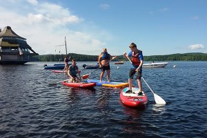 Location de paddle sur le lac des Settons, Morvan