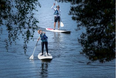 Location de paddle sur le lac des Settons, Morvan