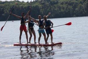 Location de paddle sur le lac des Settons, Morvan