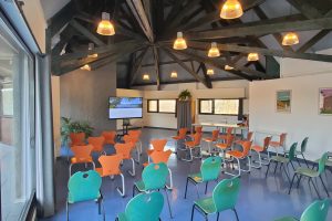 Location de salle de réunion au lac des Settons, Morvan